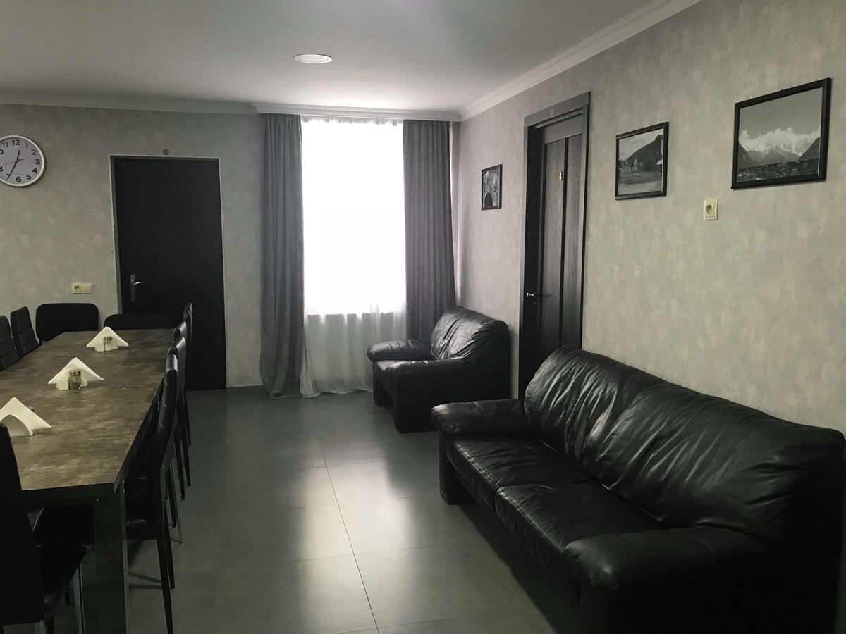 Guesthouse Ori Beli In Mestia Exterior foto